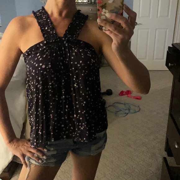 Express Top (Size Small) - Picture 3 of 5